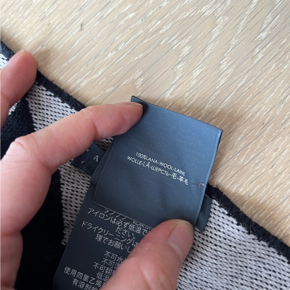 Alexander McQueen Wool Skull Bird Stole Scarf Black - Picture 7 of 7